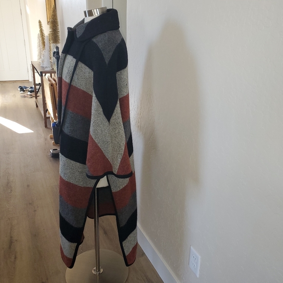 Vintage 1960's Bickler Gray and Rust Wool Blanket Cape Coat Made in England - Picture 14 of 17